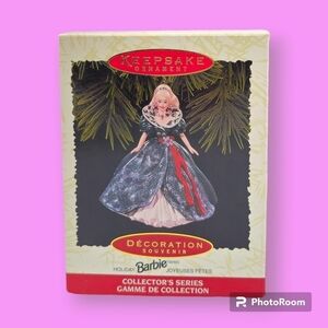 Hallmark 1995 Holiday Barbie Keepsake Ornament